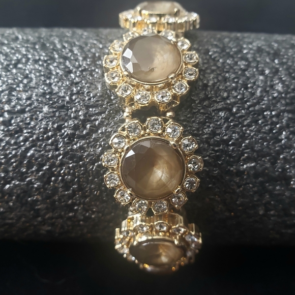 Gold Tone Stretch Bracelet Cabochons & Rhinestones - Picture 2 of 11